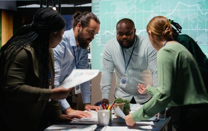 Previsões de Marketing e IA que Moldarão Busca, Estratégia e Gastos em 2026